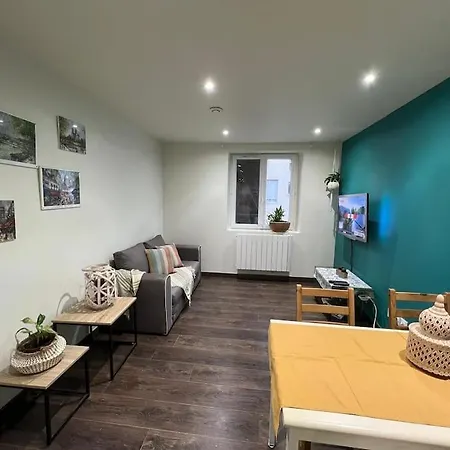 House Blue. Close Of Stade De France. Apartment *